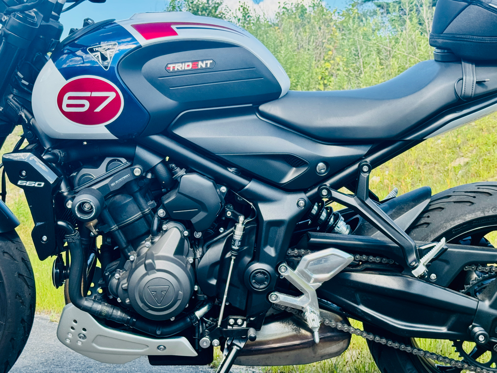 2025 Triumph Trident 660 Triple Tribute Edition in Foxboro, Massachusetts - Photo 16