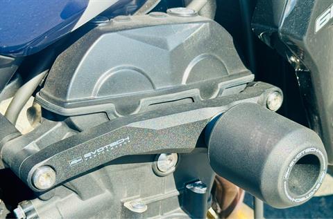 2025 Triumph Trident 660 Triple Tribute Edition in Foxboro, Massachusetts - Photo 9