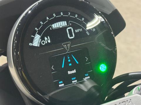 2025 Triumph Trident 660 Triple Tribute Edition in Foxboro, Massachusetts - Photo 12