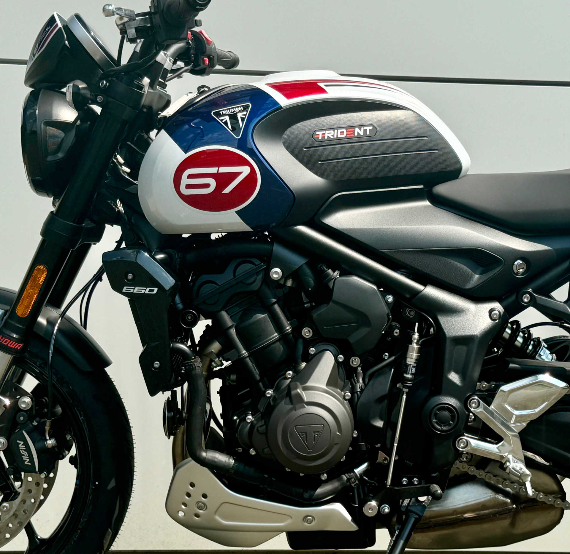 2025 Triumph Trident 660 Triple Tribute Edition in Foxboro, Massachusetts - Photo 12