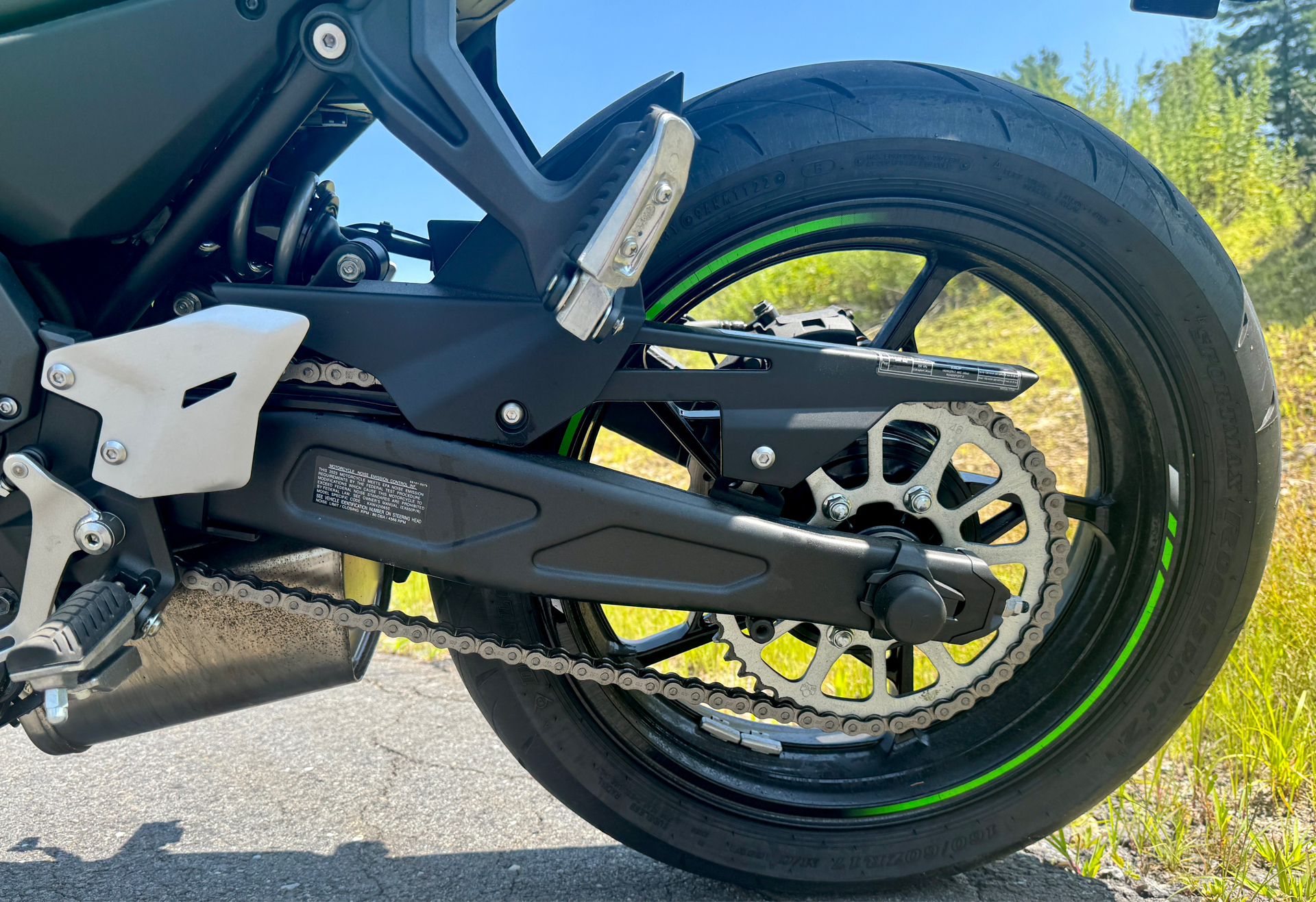 2023 Kawasaki Ninja 650 ABS KRT Edition in Foxboro, Massachusetts - Photo 13