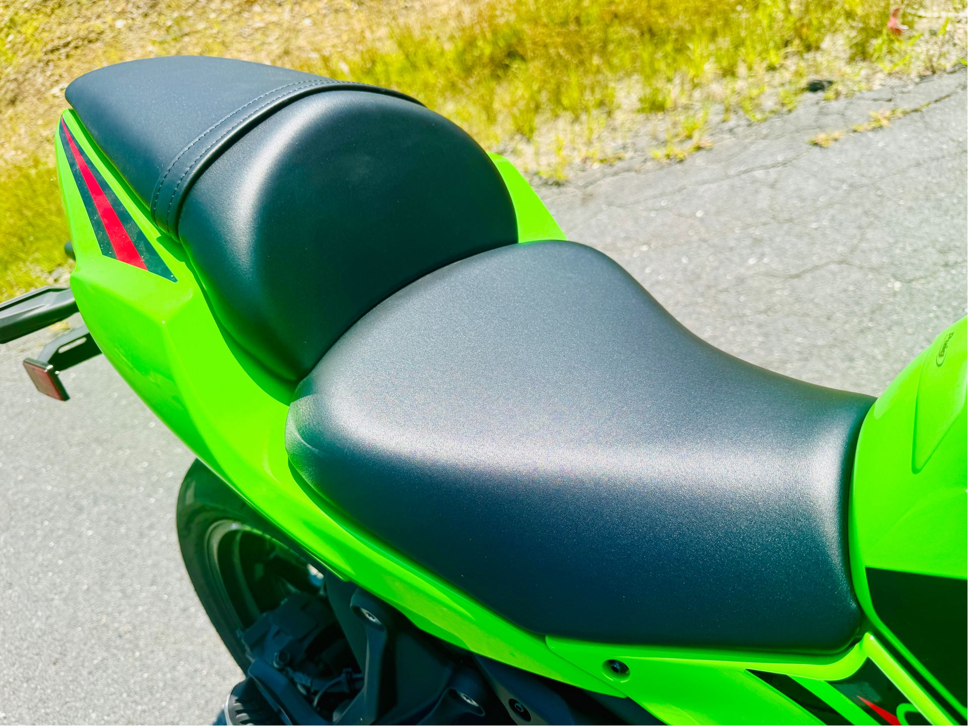 2023 Kawasaki Ninja 650 ABS KRT Edition in Foxboro, Massachusetts - Photo 15