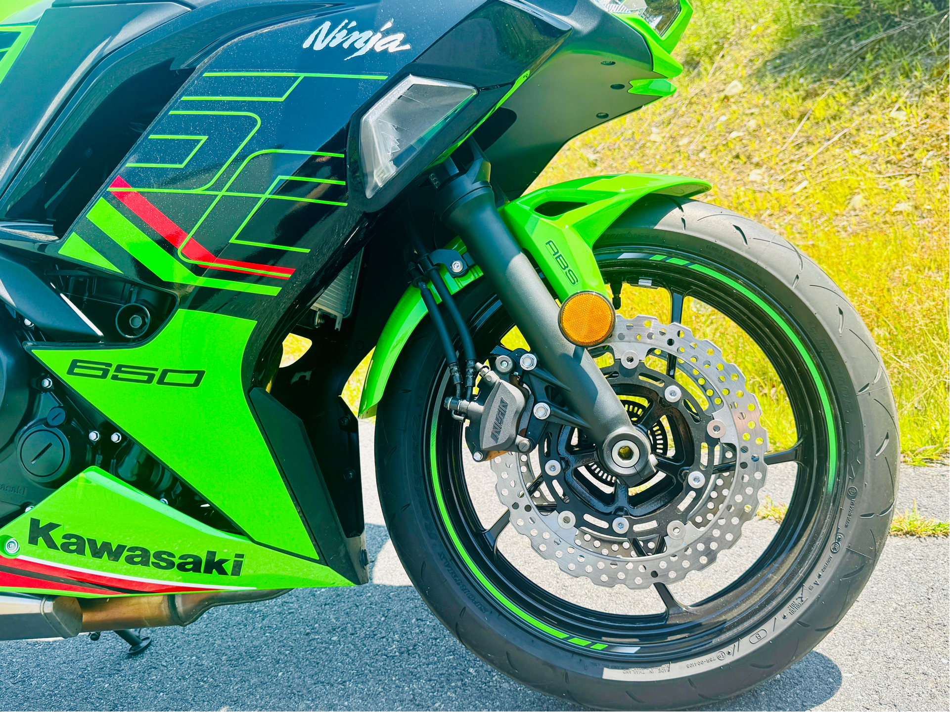 2023 Kawasaki Ninja 650 ABS KRT Edition in Foxboro, Massachusetts - Photo 10