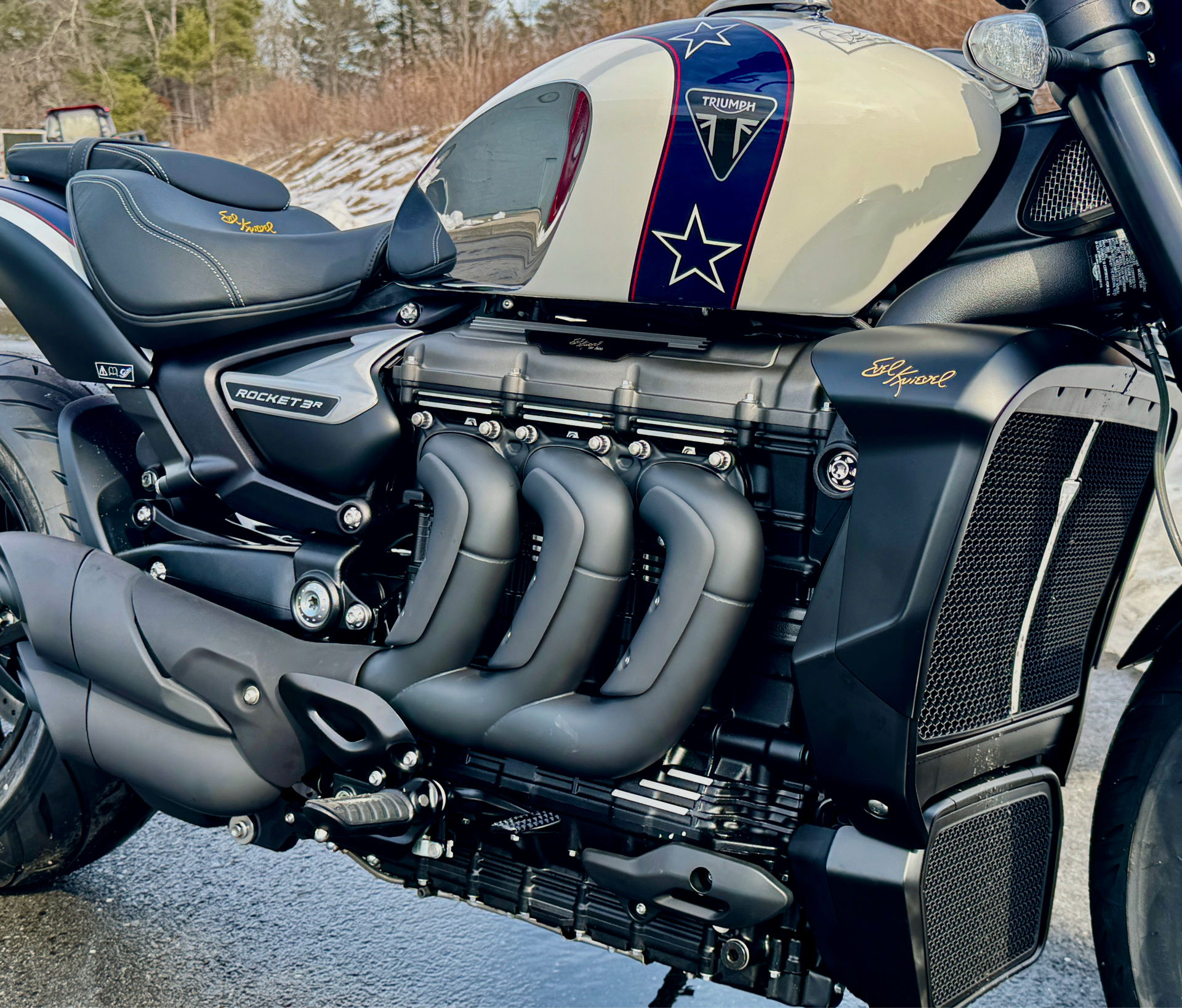2025 Triumph Rocket 3 Storm R Evel Knievel Limited Edition in Foxboro, Massachusetts - Photo 14