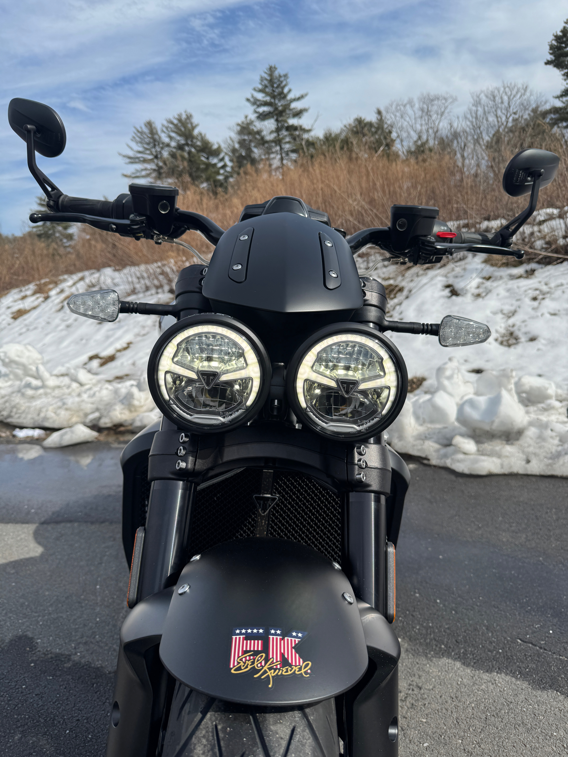 2025 Triumph Rocket 3 Storm R Evel Knievel Limited Edition in Foxboro, Massachusetts - Photo 8