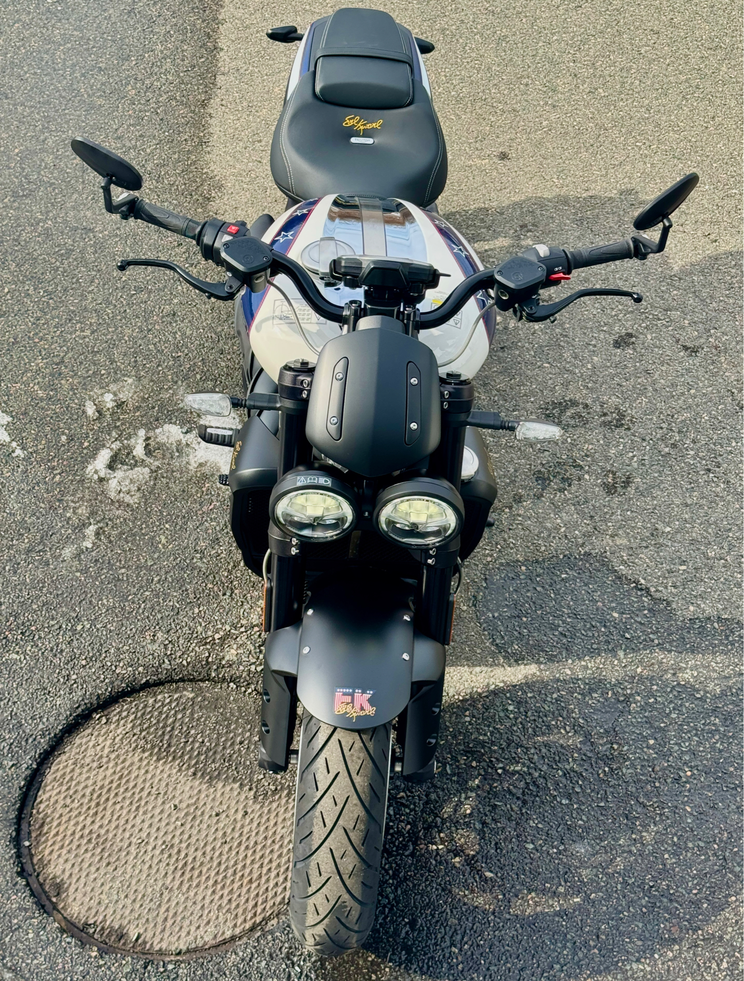 2025 Triumph Rocket 3 Storm R Evel Knievel Limited Edition in Foxboro, Massachusetts - Photo 9