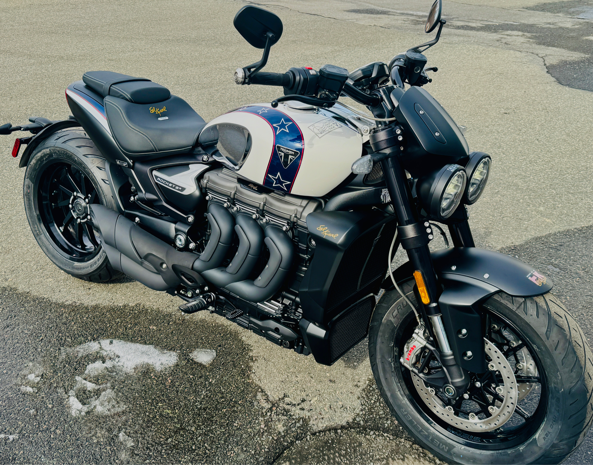 2025 Triumph Rocket 3 Storm R Evel Knievel Limited Edition in Foxboro, Massachusetts - Photo 3