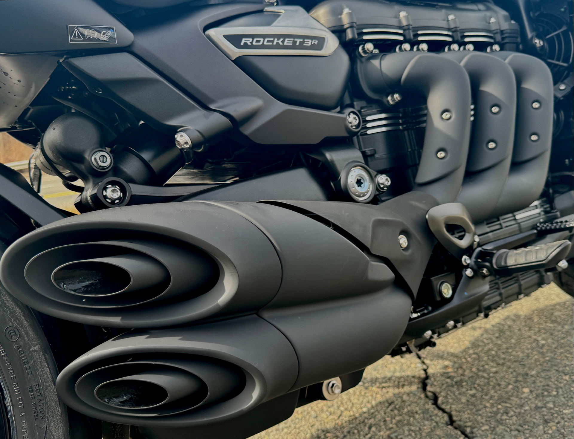 2025 Triumph Rocket 3 Storm R Evel Knievel Limited Edition in Foxboro, Massachusetts - Photo 31