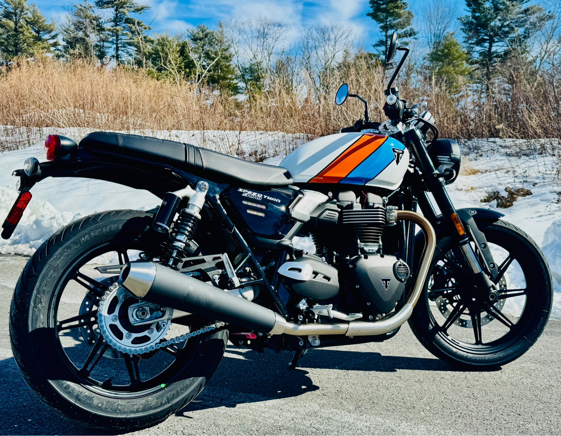2025 Triumph Speed Twin 900 in Foxboro, Massachusetts - Photo 3