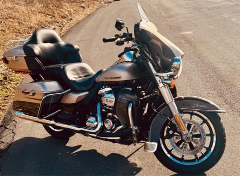 2018 Harley-Davidson Ultra Limited in Foxboro, Massachusetts - Photo 3