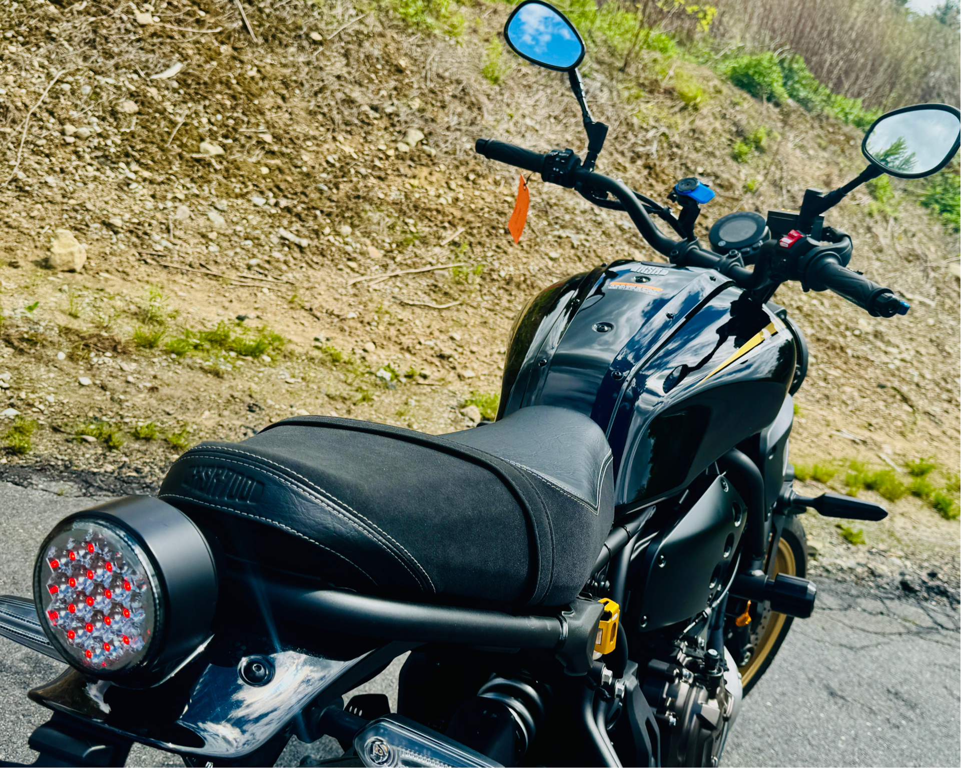 2024 Yamaha XSR700 in Foxboro, Massachusetts - Photo 10