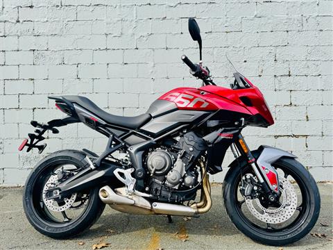 2025 Triumph Tiger Sport 660 in Foxboro, Massachusetts - Photo 3