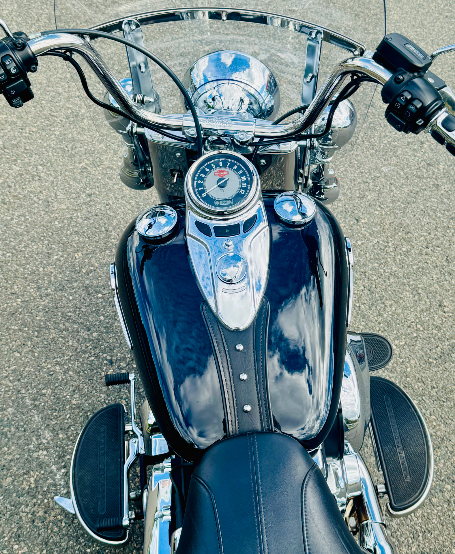 2017 Harley-Davidson Heritage Softail® Classic in Foxboro, Massachusetts - Photo 6