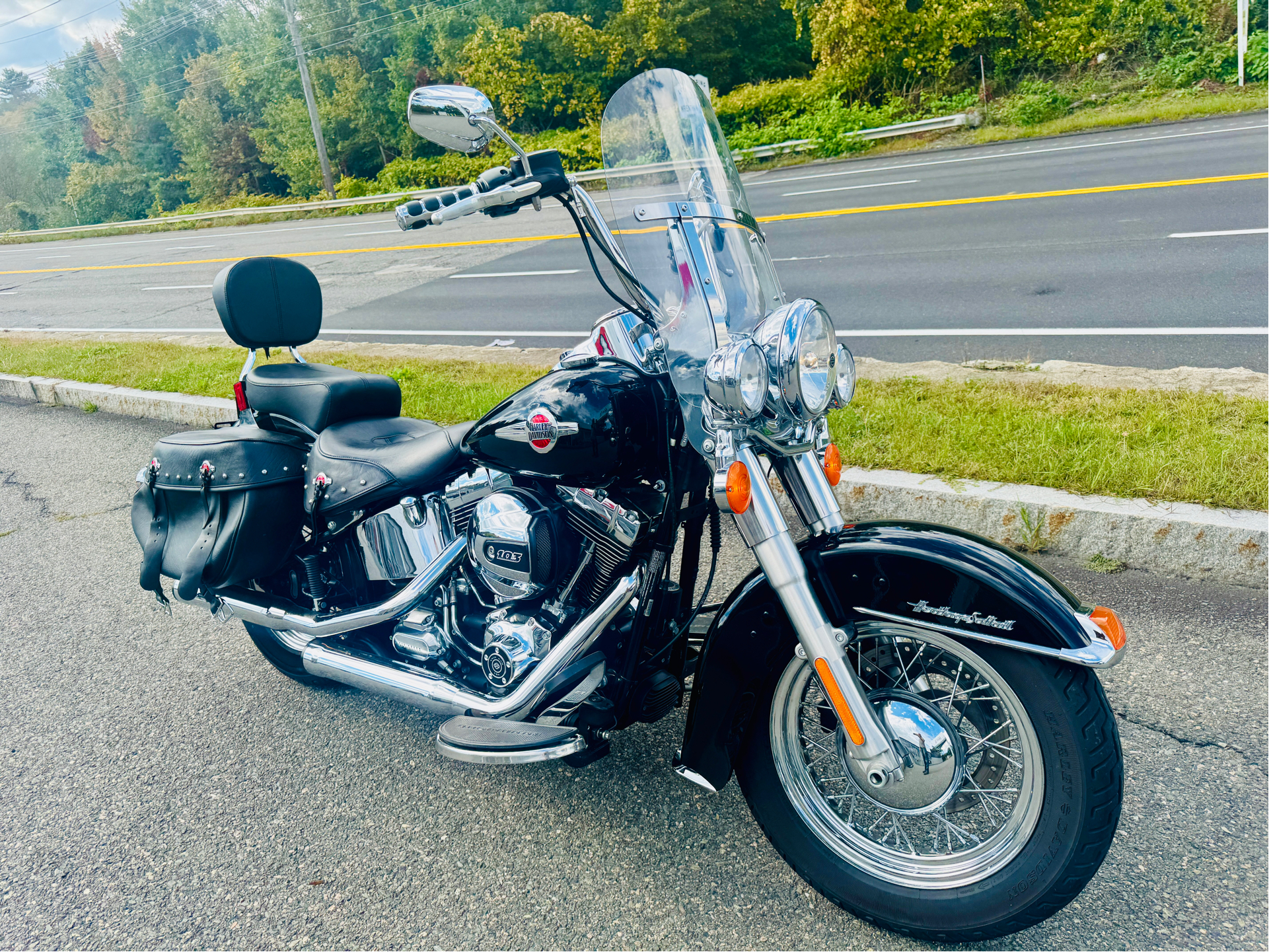2017 Harley-Davidson Heritage Softail® Classic in Foxboro, Massachusetts - Photo 3