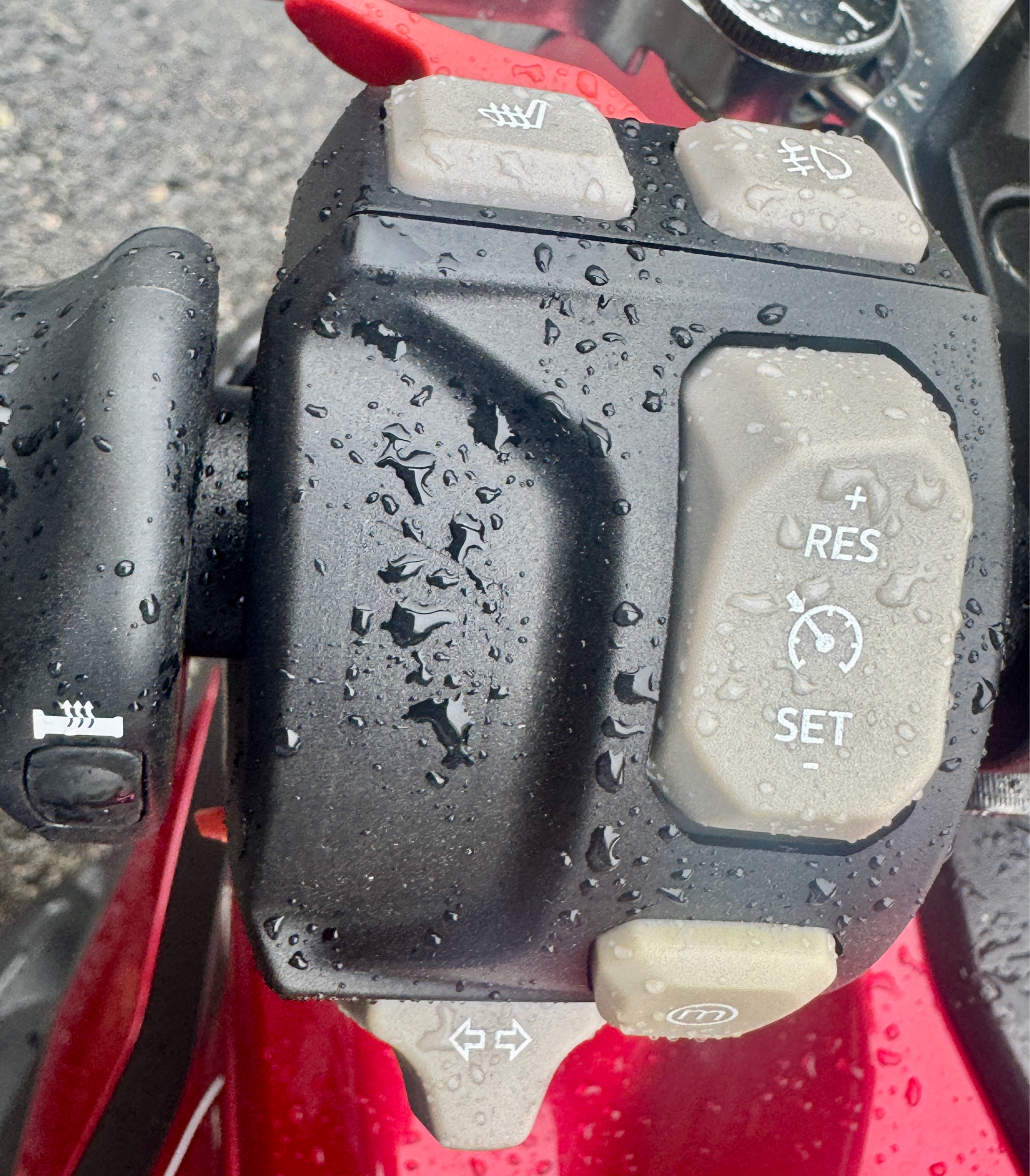 2024 Triumph Tiger 900 GT in Foxboro, Massachusetts - Photo 8
