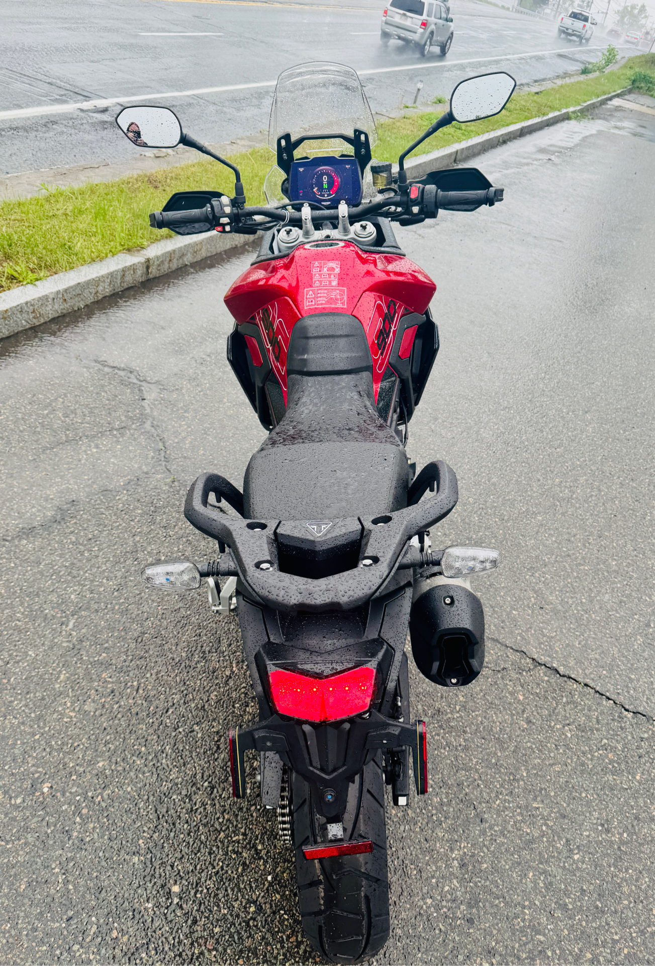 2024 Triumph Tiger 900 GT in Foxboro, Massachusetts - Photo 5