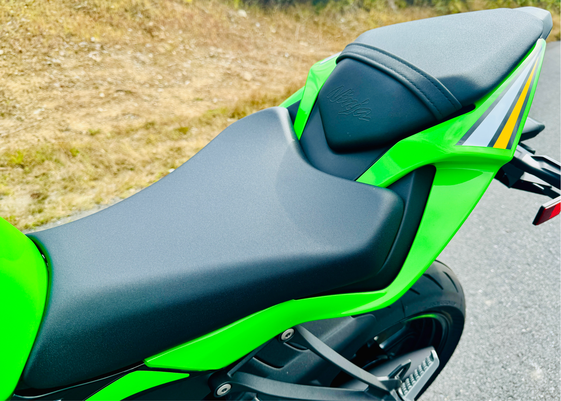2025 Kawasaki Ninja ZX-6R KRT Edition in Foxboro, Massachusetts - Photo 8