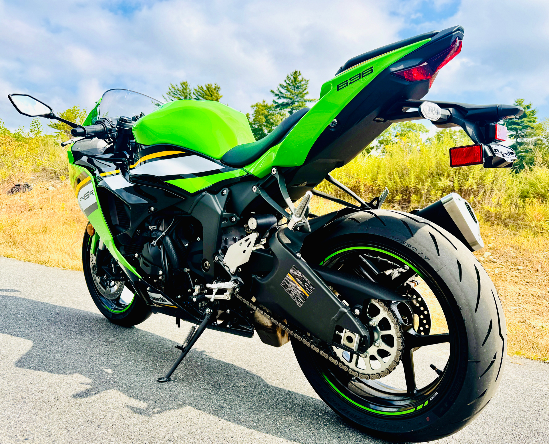 2025 Kawasaki Ninja ZX-6R KRT Edition in Foxboro, Massachusetts - Photo 15