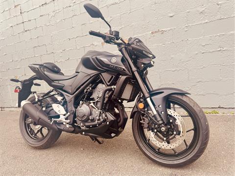 2025 Yamaha MT-03 in Foxboro, Massachusetts - Photo 17