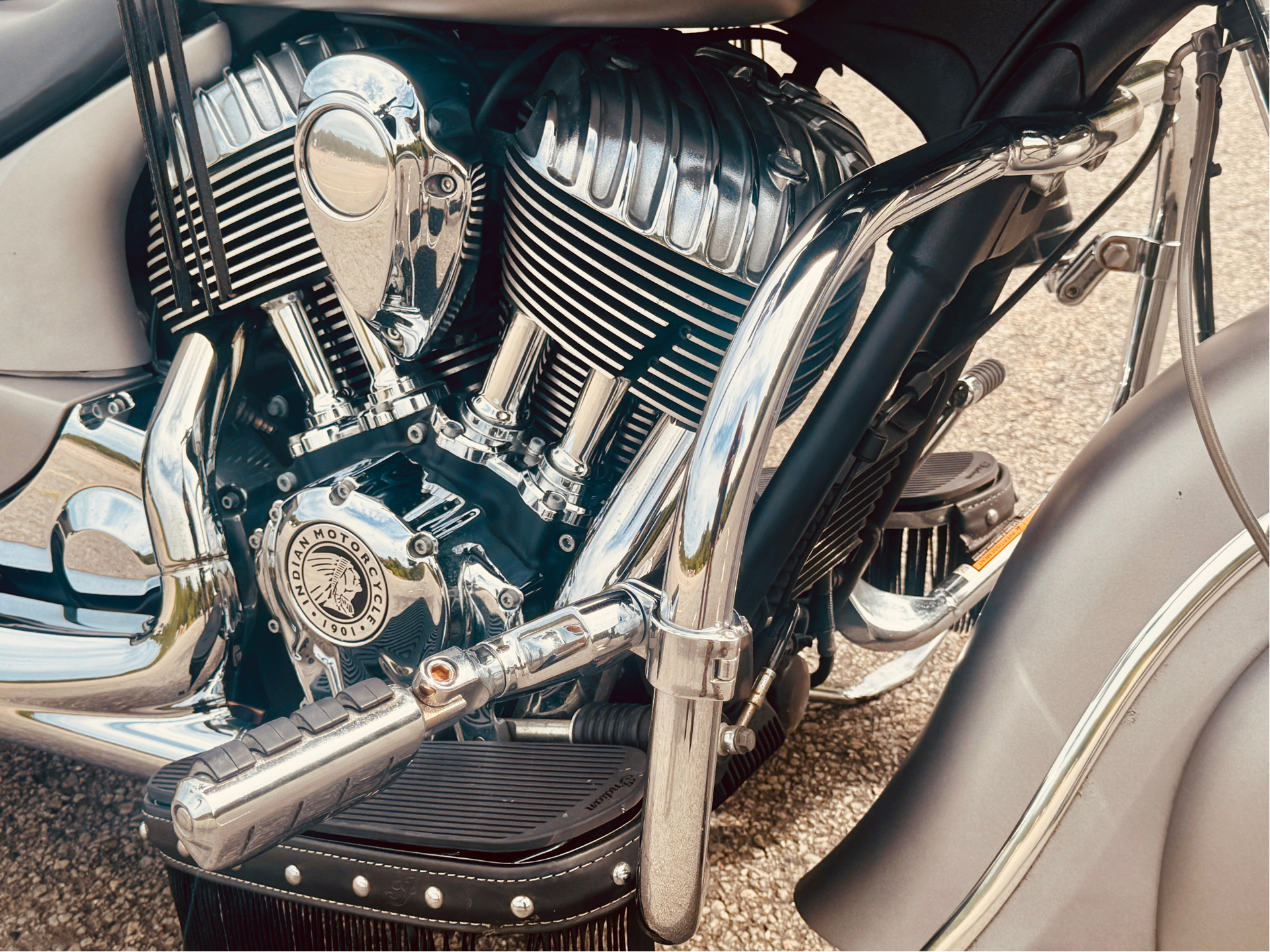 2016 Indian Motorcycle Chieftain® in Foxboro, Massachusetts - Photo 10
