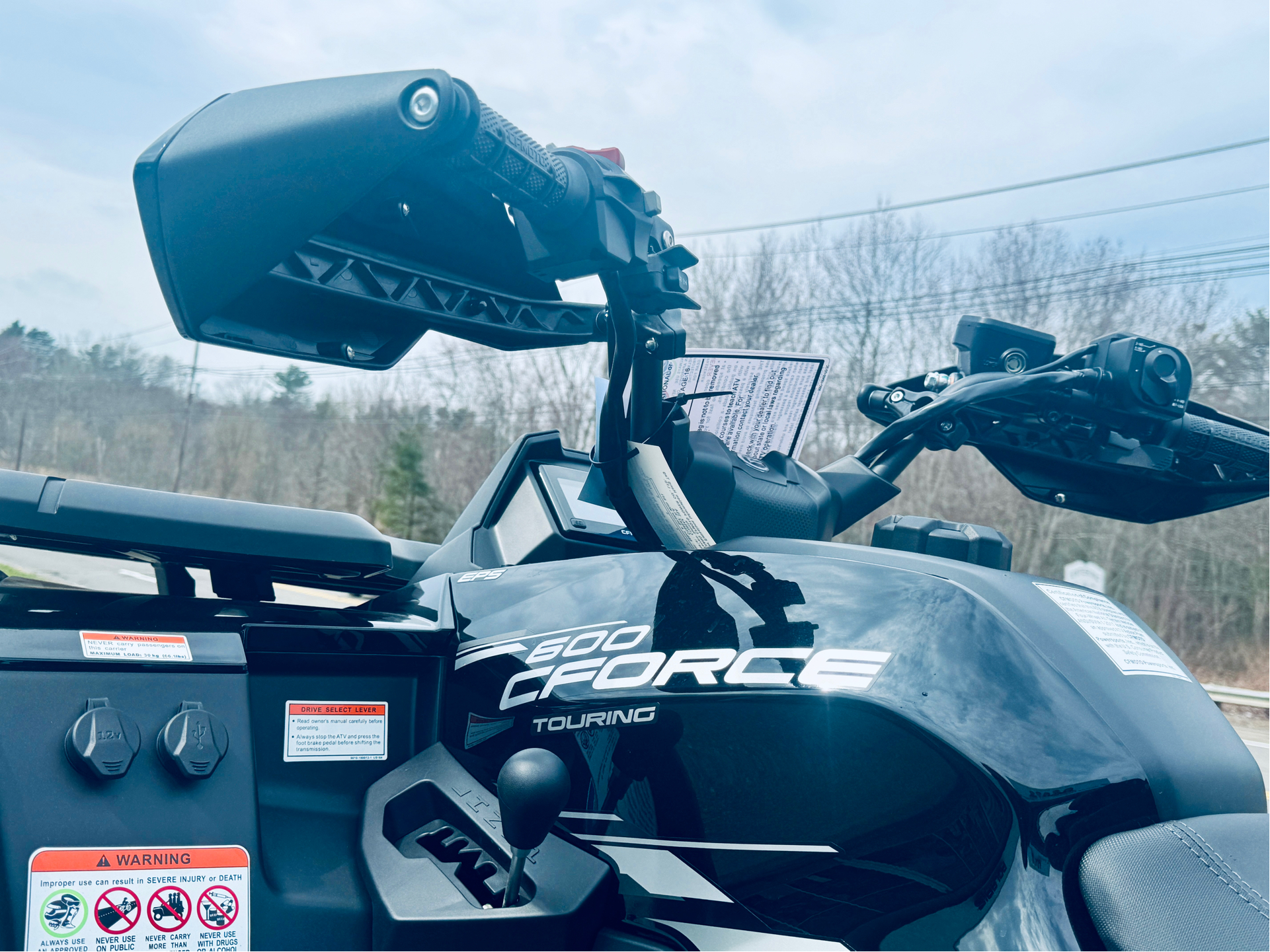 2025 CFMOTO CForce 600 Touring in Foxboro, Massachusetts - Photo 17