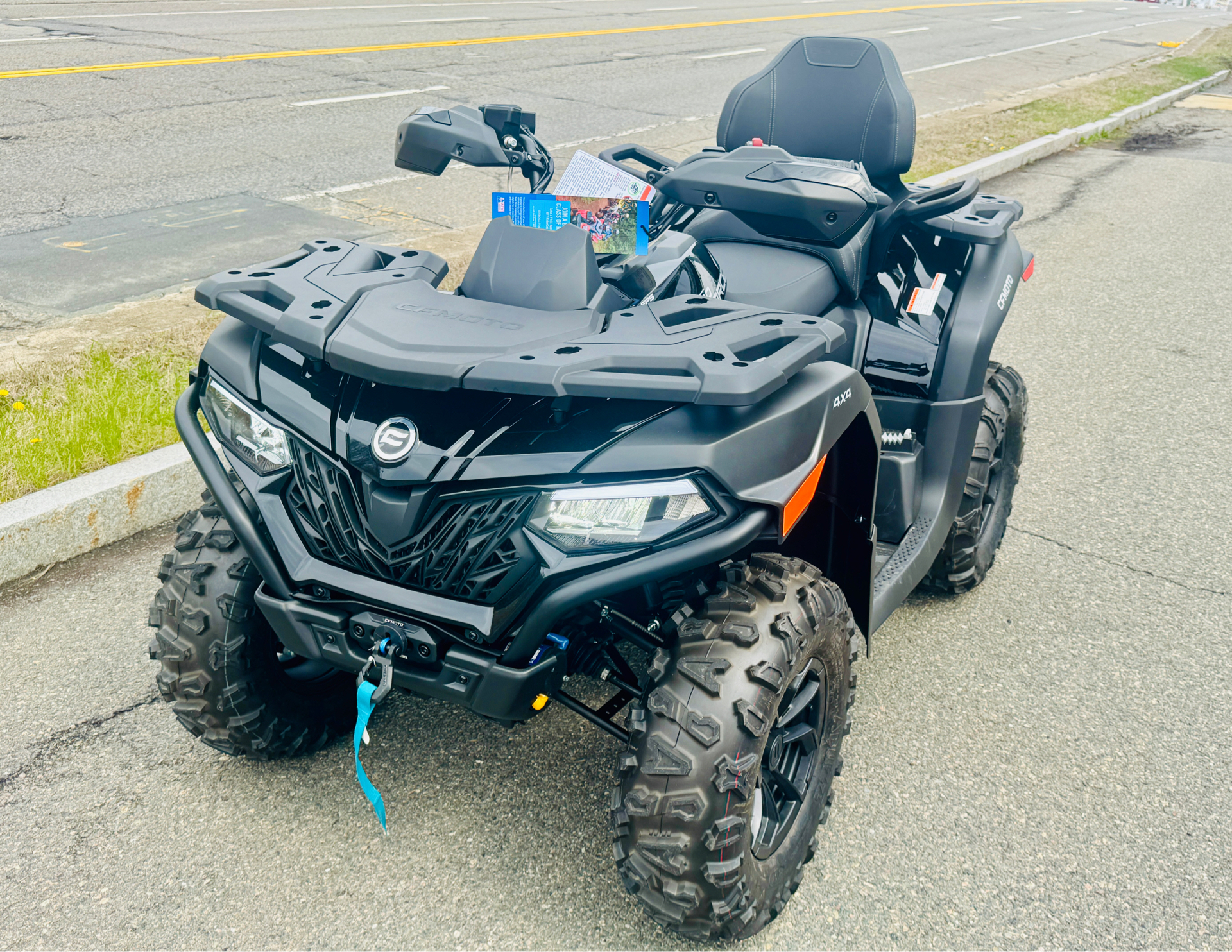 2025 CFMOTO CForce 600 Touring in Foxboro, Massachusetts - Photo 15