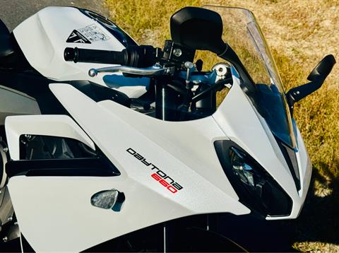 2025 Triumph Daytona 660 in Foxboro, Massachusetts - Photo 24