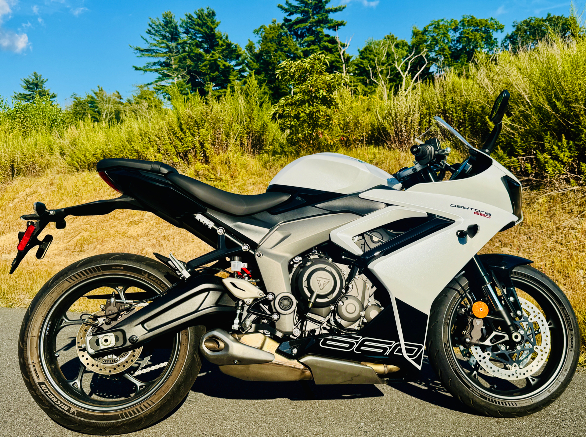 2025 Triumph Daytona 660 in Foxboro, Massachusetts - Photo 23