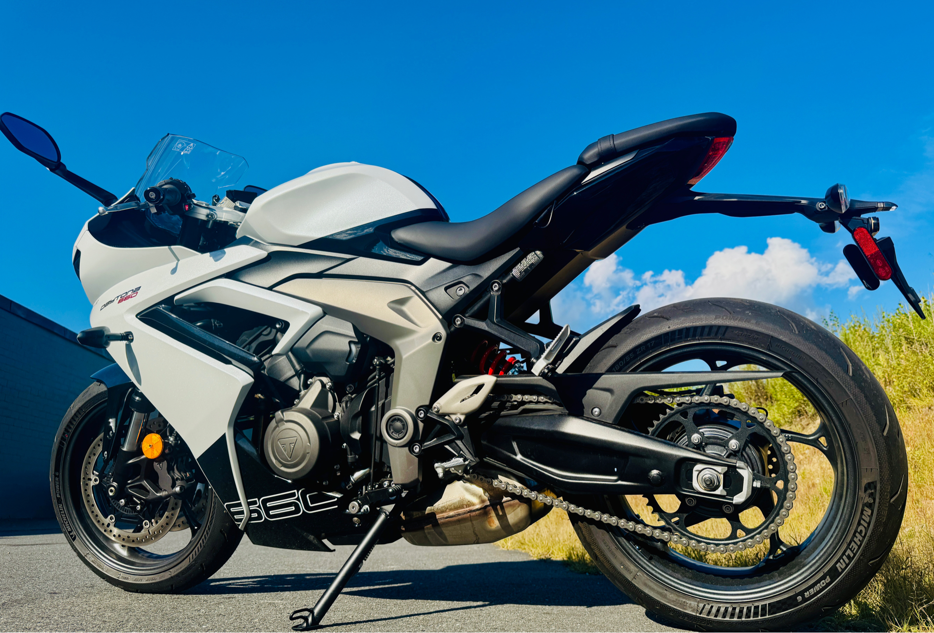 2025 Triumph Daytona 660 in Foxboro, Massachusetts - Photo 9
