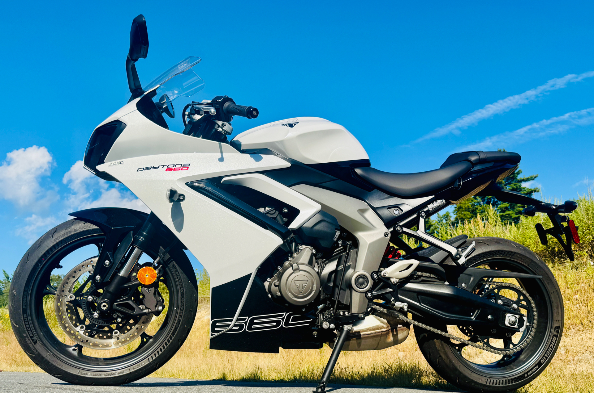 2025 Triumph Daytona 660 in Foxboro, Massachusetts - Photo 3