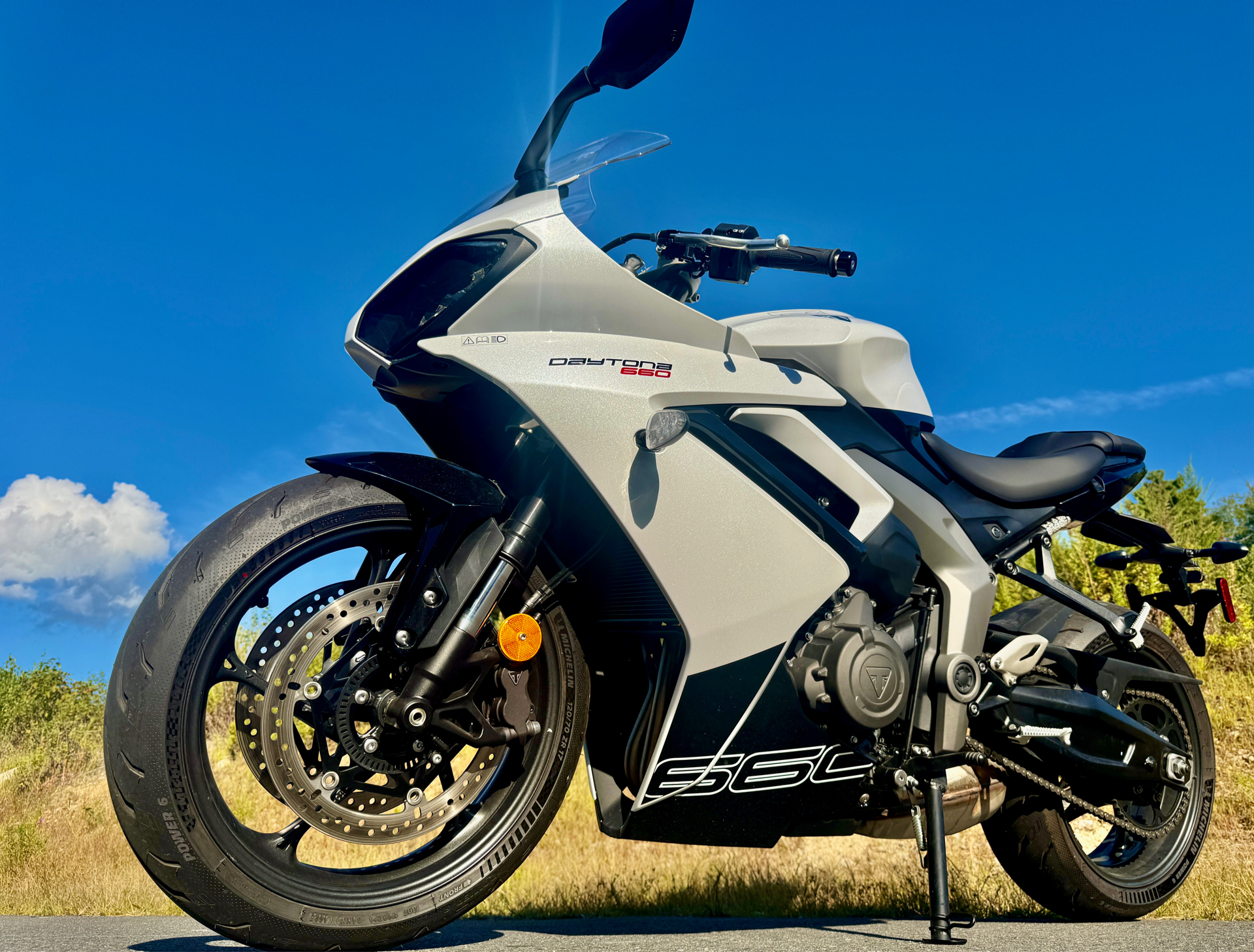 2025 Triumph Daytona 660 in Foxboro, Massachusetts - Photo 23