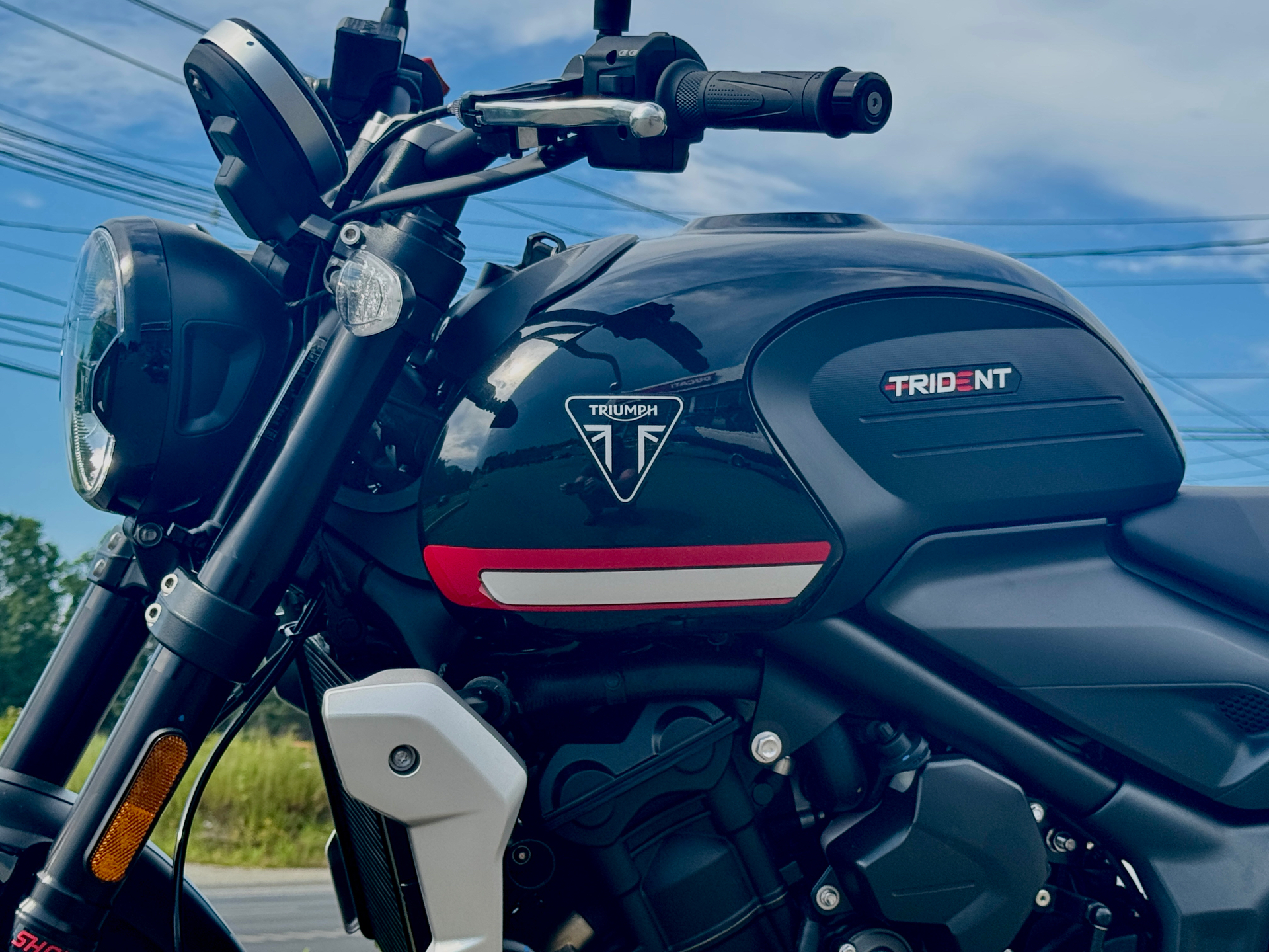 2024 Triumph Trident 660 in Foxboro, Massachusetts - Photo 6