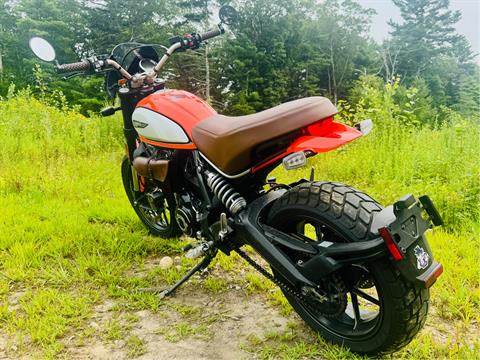 2019 Ducati Scrambler Icon in Foxboro, Massachusetts - Photo 9