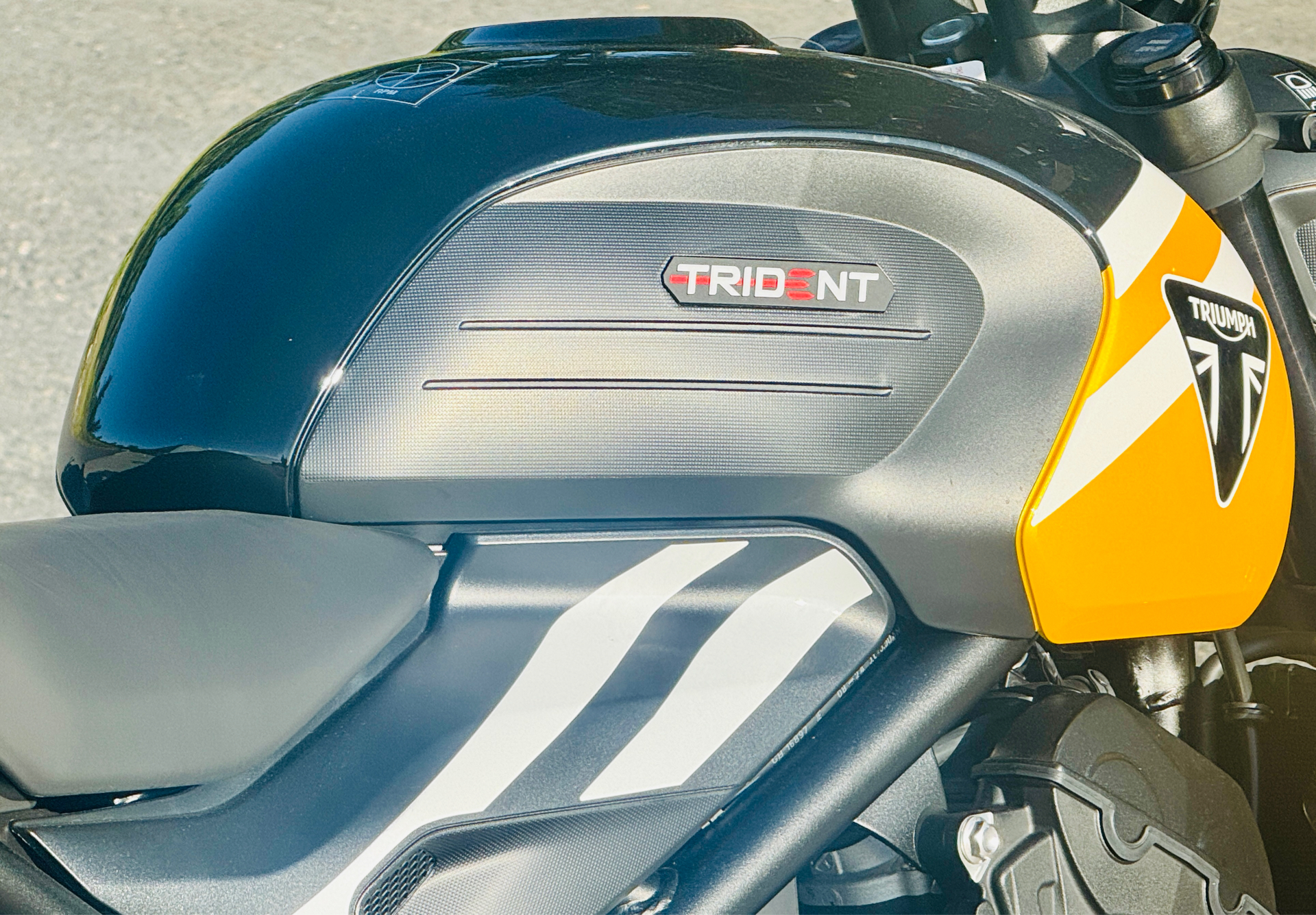 2025 Triumph Trident 660 in Foxboro, Massachusetts - Photo 2