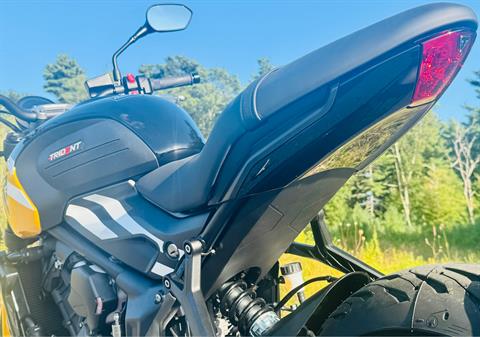 2025 Triumph Trident 660 in Foxboro, Massachusetts - Photo 10
