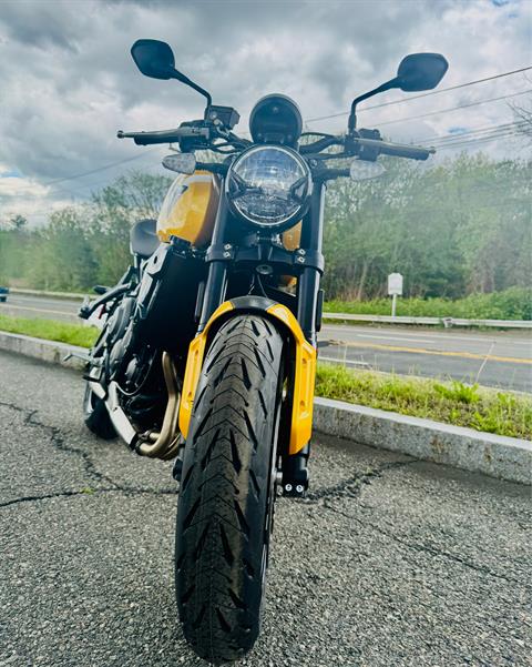 2025 Triumph Trident 660 in Foxboro, Massachusetts - Photo 11
