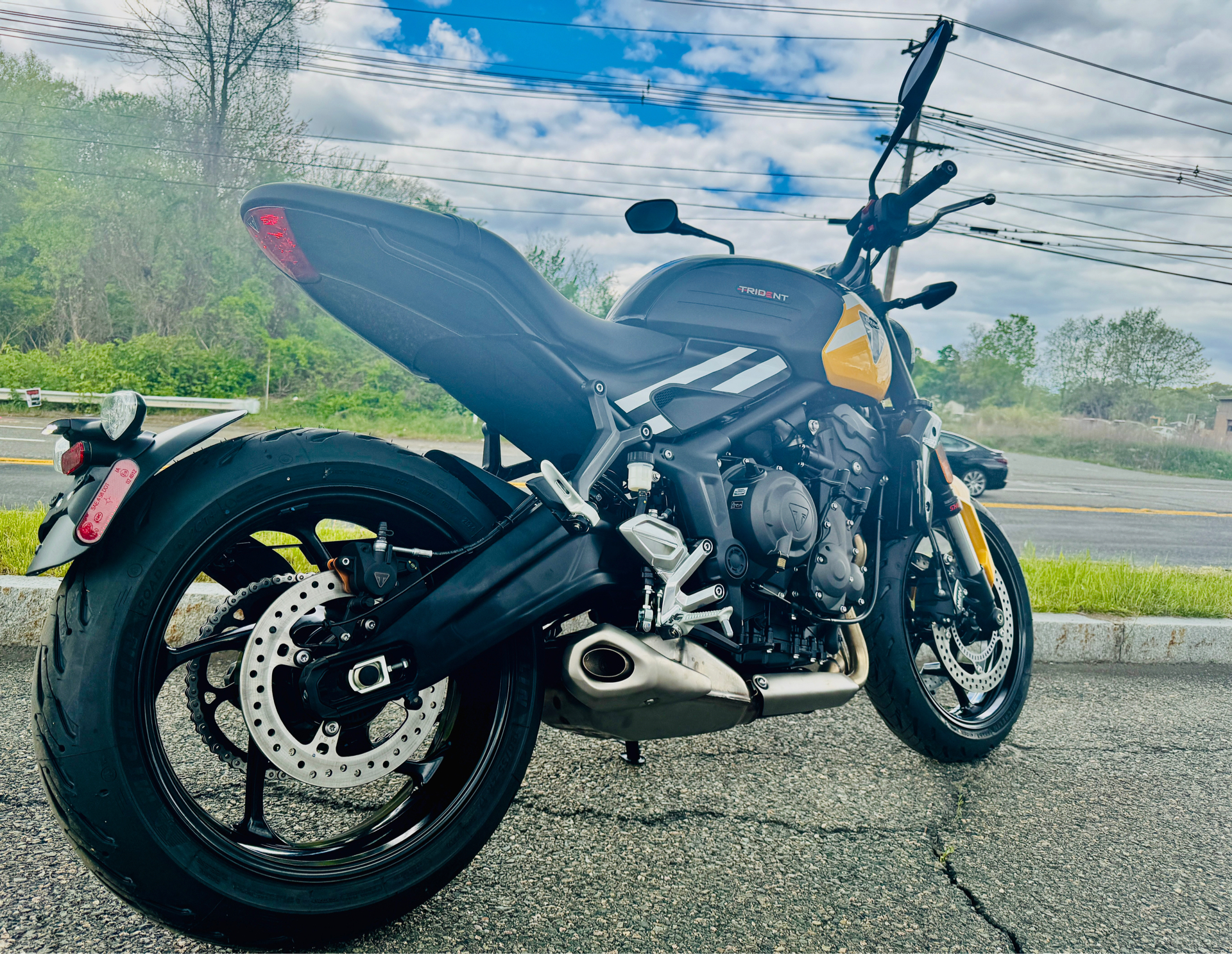 2025 Triumph Trident 660 in Foxboro, Massachusetts - Photo 13