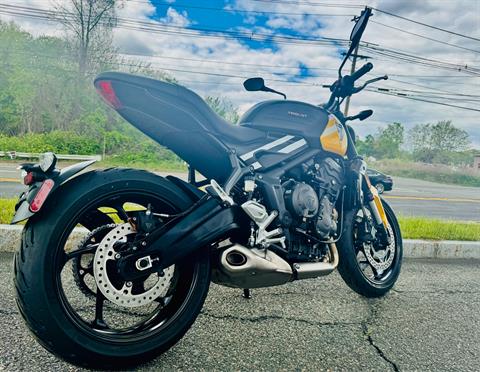 2025 Triumph Trident 660 in Foxboro, Massachusetts - Photo 13
