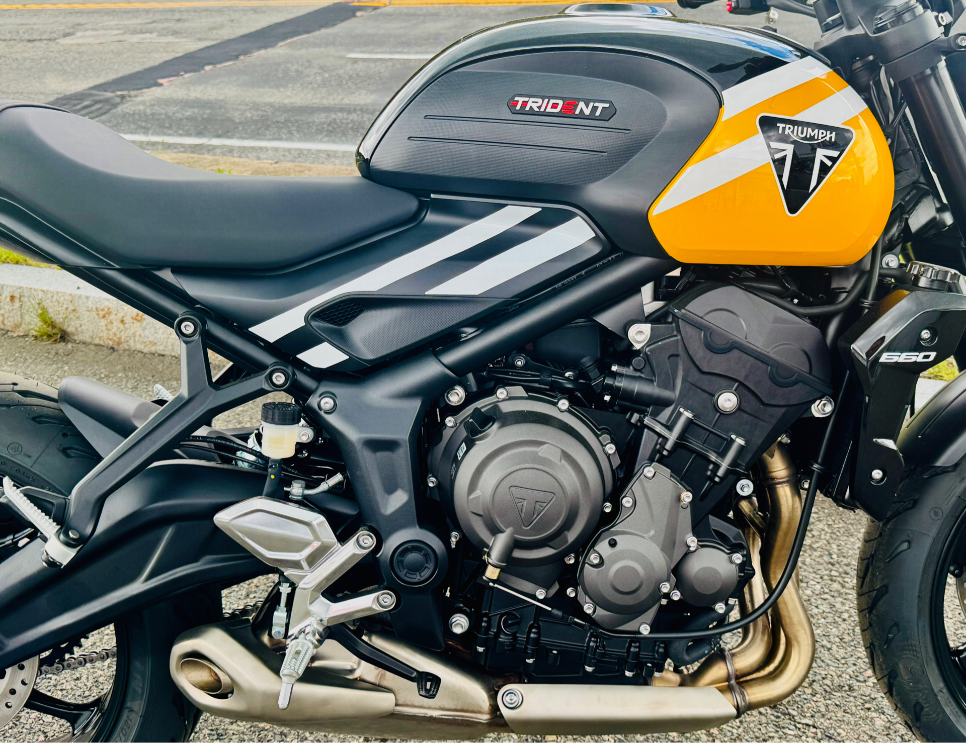 2025 Triumph Trident 660 in Foxboro, Massachusetts - Photo 16