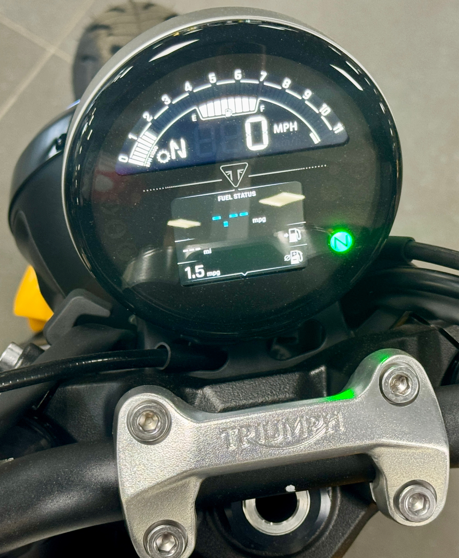 2025 Triumph Trident 660 in Foxboro, Massachusetts - Photo 22