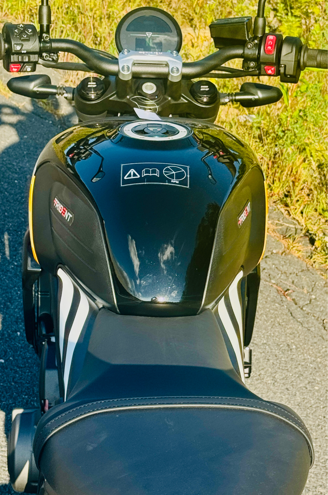 2025 Triumph Trident 660 in Foxboro, Massachusetts - Photo 19