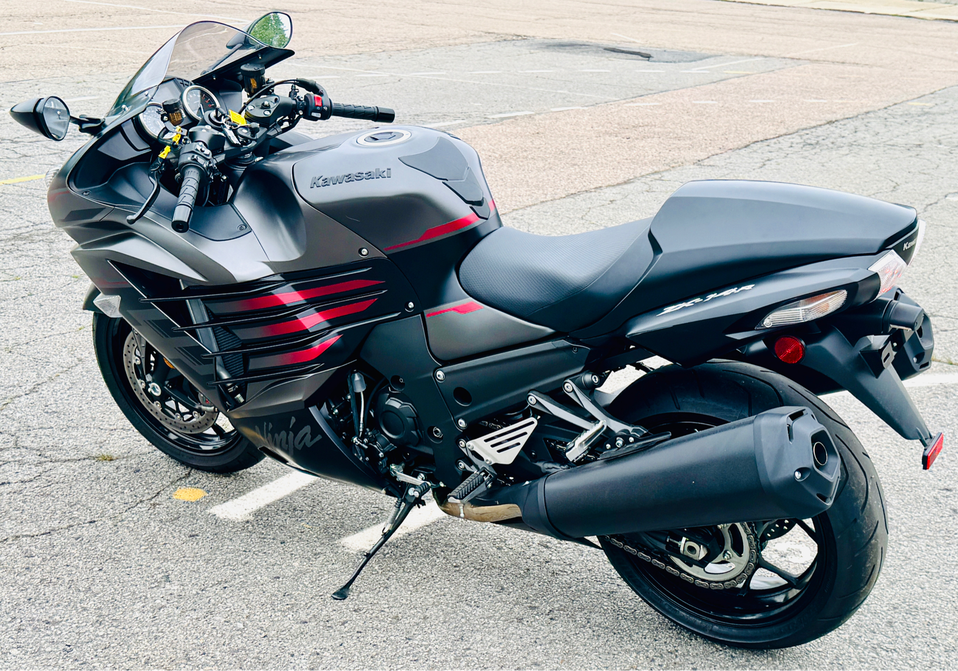2023 Kawasaki Ninja ZX-14R ABS in Foxboro, Massachusetts - Photo 11
