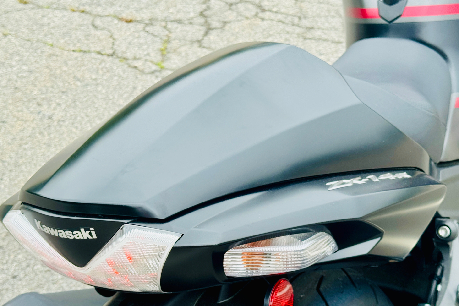 2023 Kawasaki Ninja ZX-14R ABS in Foxboro, Massachusetts - Photo 16