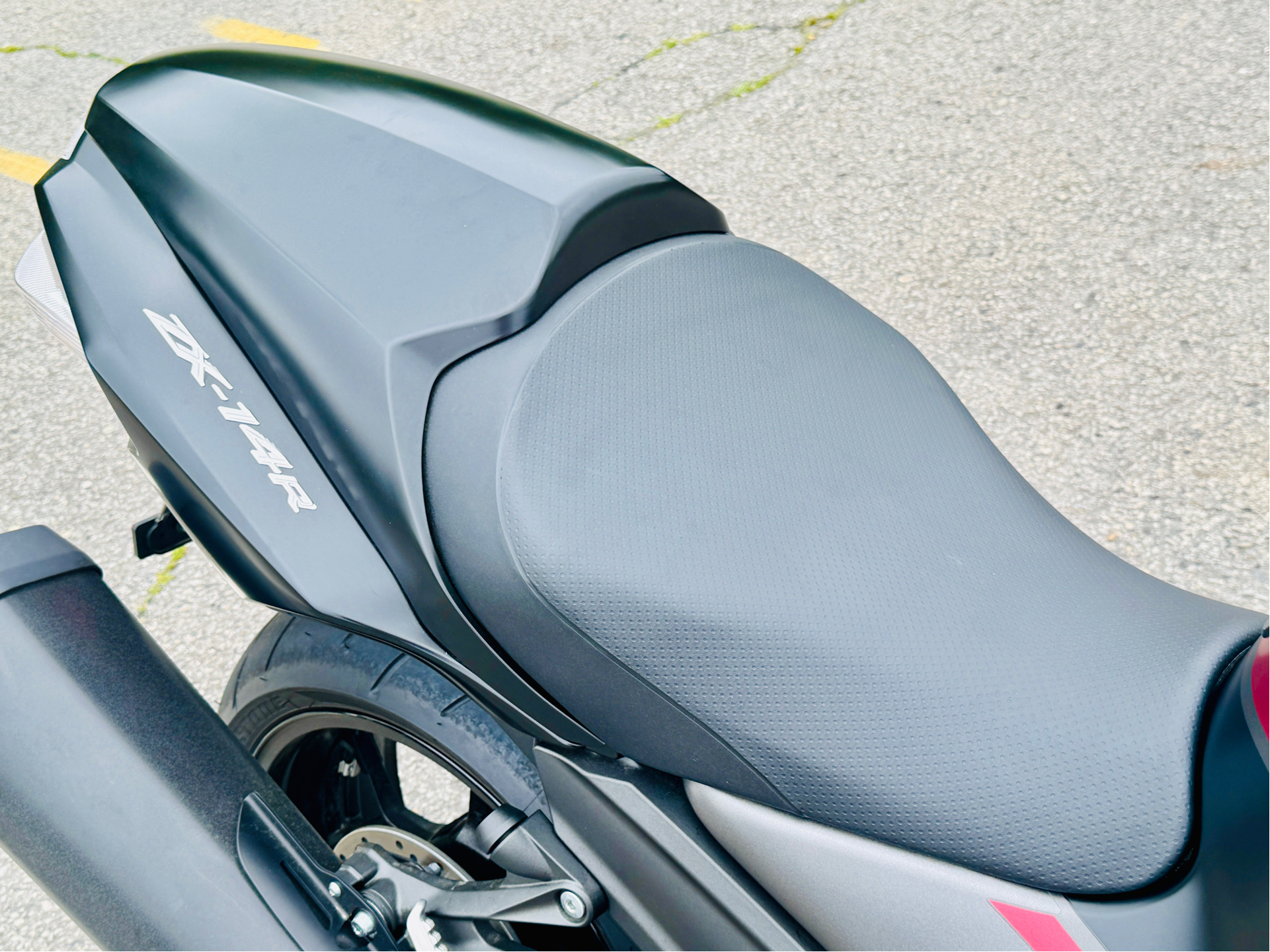 2023 Kawasaki Ninja ZX-14R ABS in Foxboro, Massachusetts - Photo 14