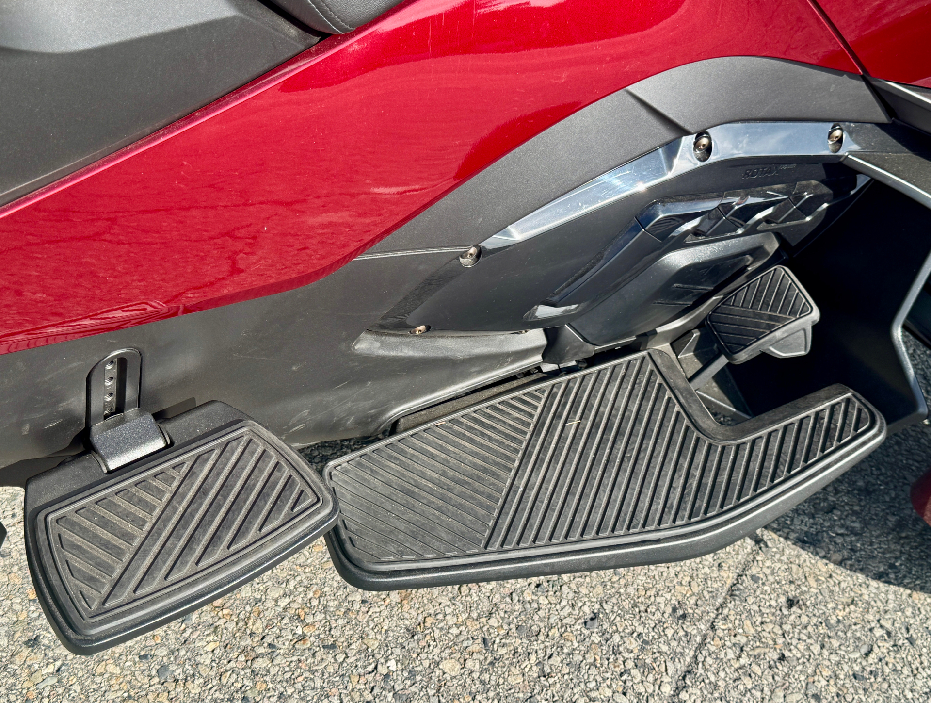 2024 Can-Am Spyder RT Limited in Foxboro, Massachusetts - Photo 8