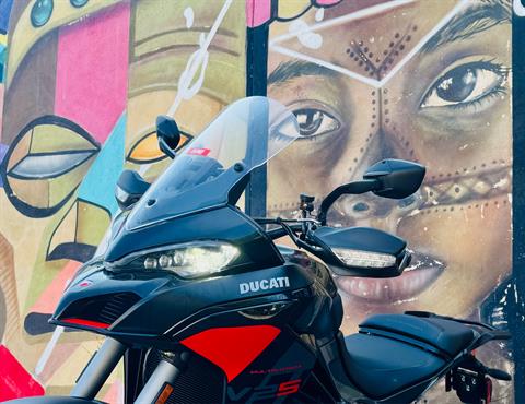 2024 Ducati Multistrada V2 S in Foxboro, Massachusetts - Photo 23