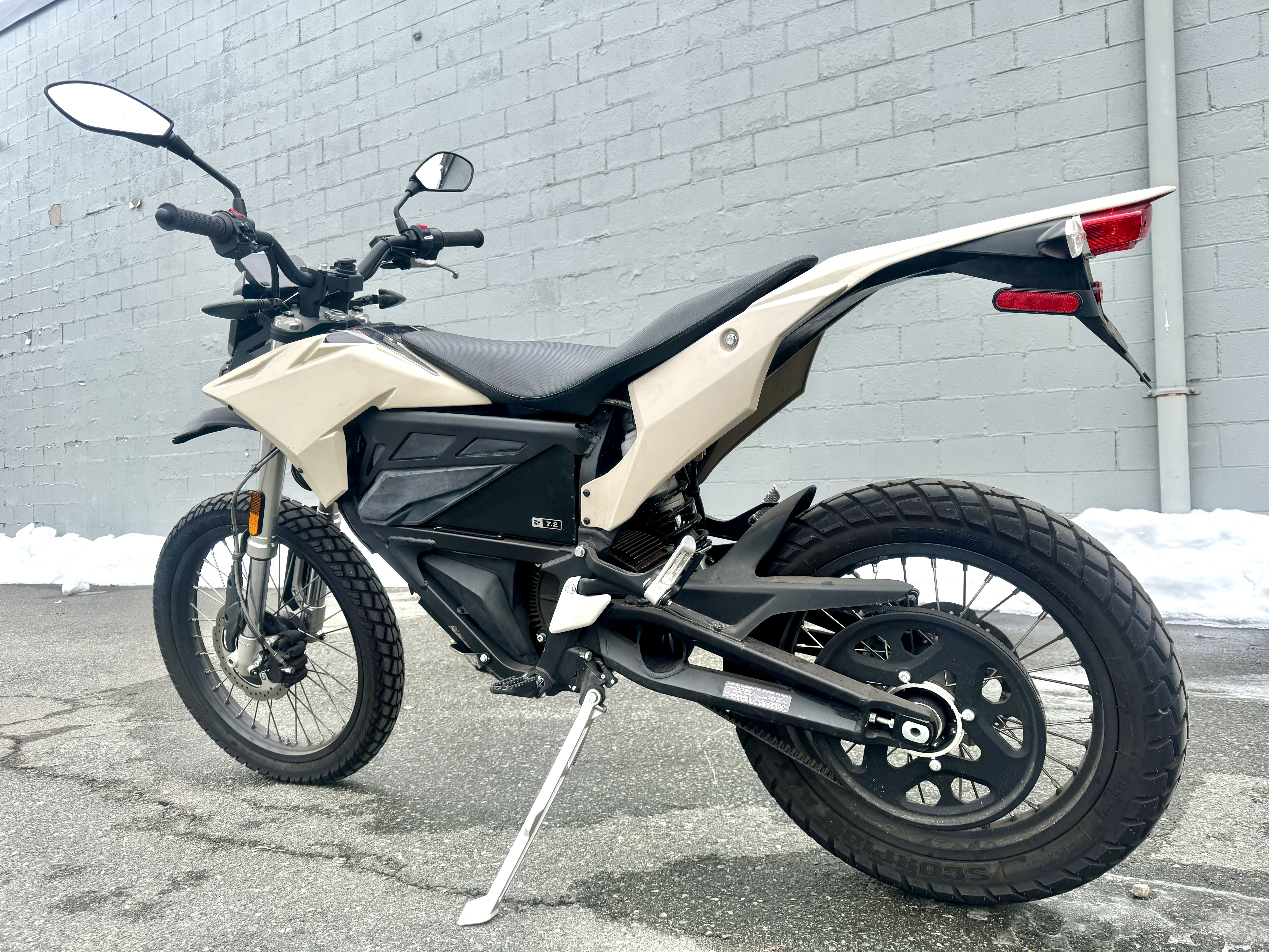 Used 2022 Zero Motorcycles FXE ZF7.2 Integrated Silver Motorcycles