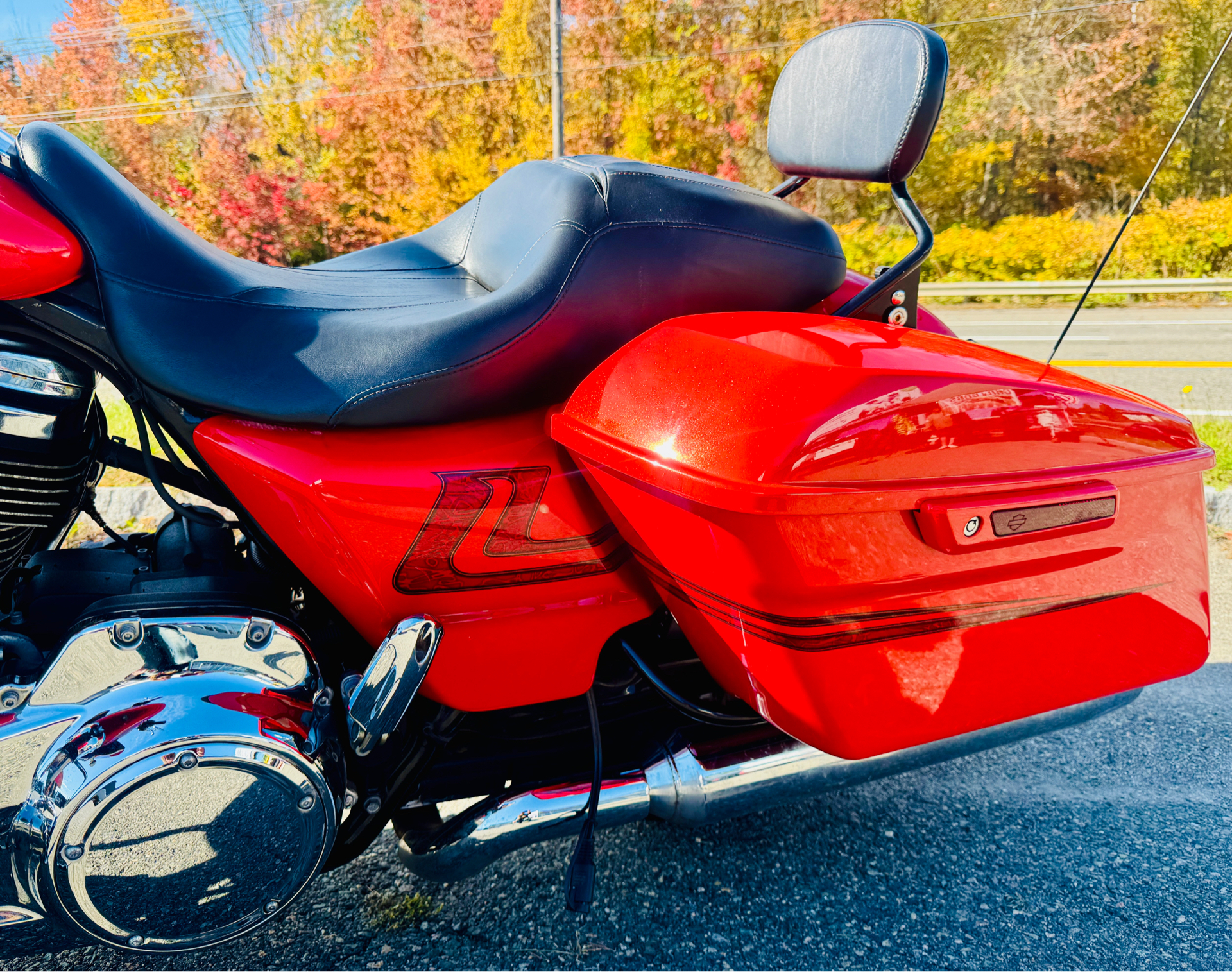 2017 Harley-Davidson Road Glide® Special in Foxboro, Massachusetts - Photo 2