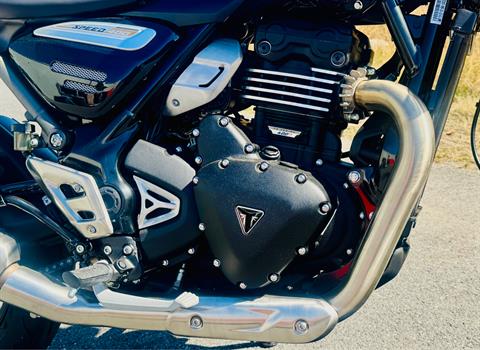 2025 Triumph Speed 400 in Foxboro, Massachusetts - Photo 8