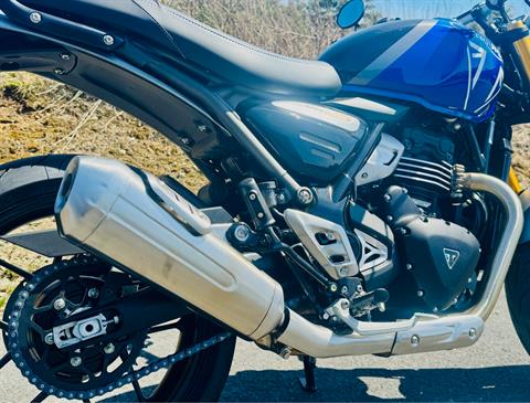 2025 Triumph Speed 400 in Foxboro, Massachusetts - Photo 2
